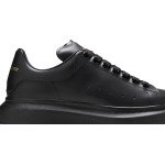 Кроссовки Alexander McQueen Oversized Sneaker All Black, черный - фото 2